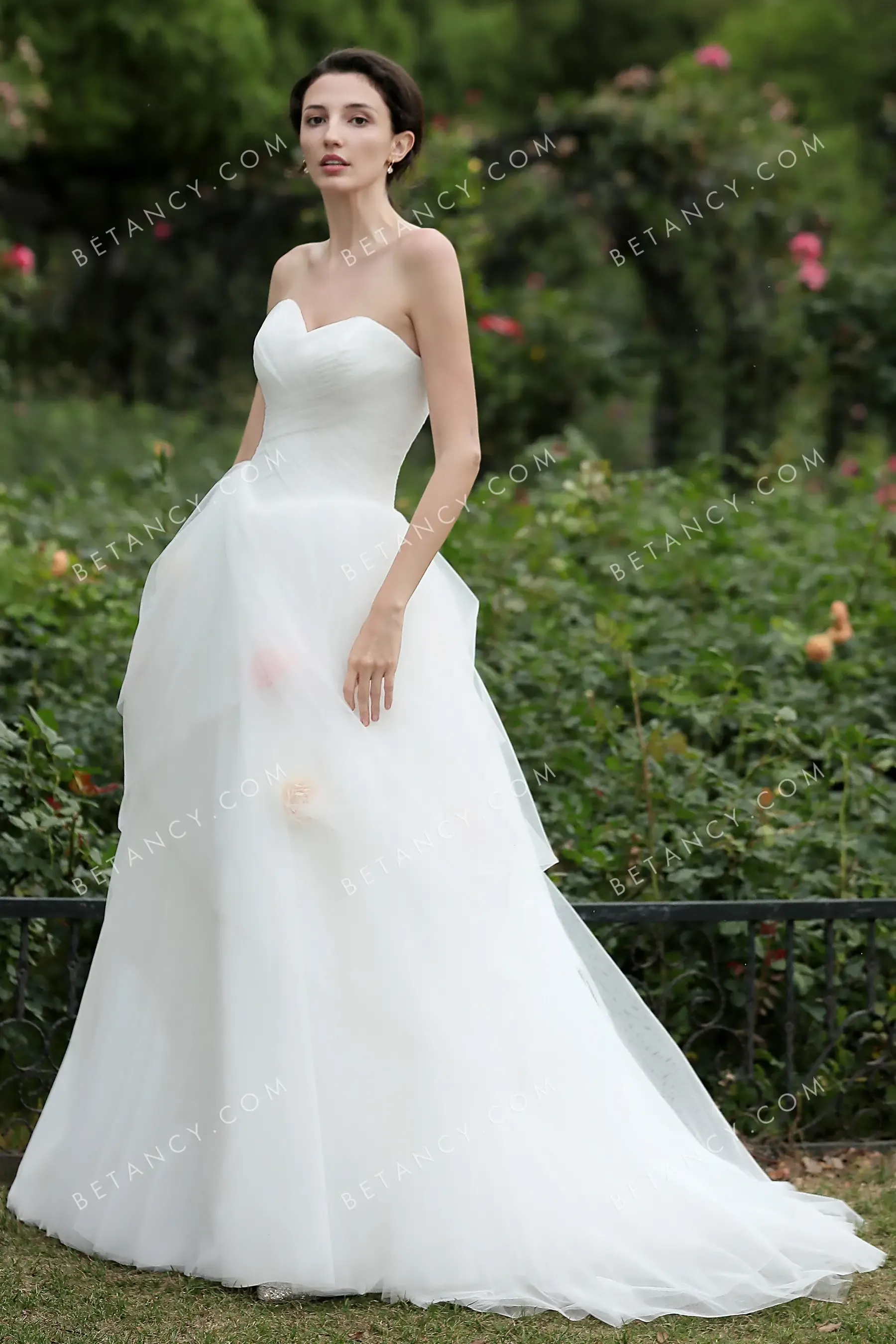 Pleated Tulle Pricess Bridal Gown with Flowers Adorned