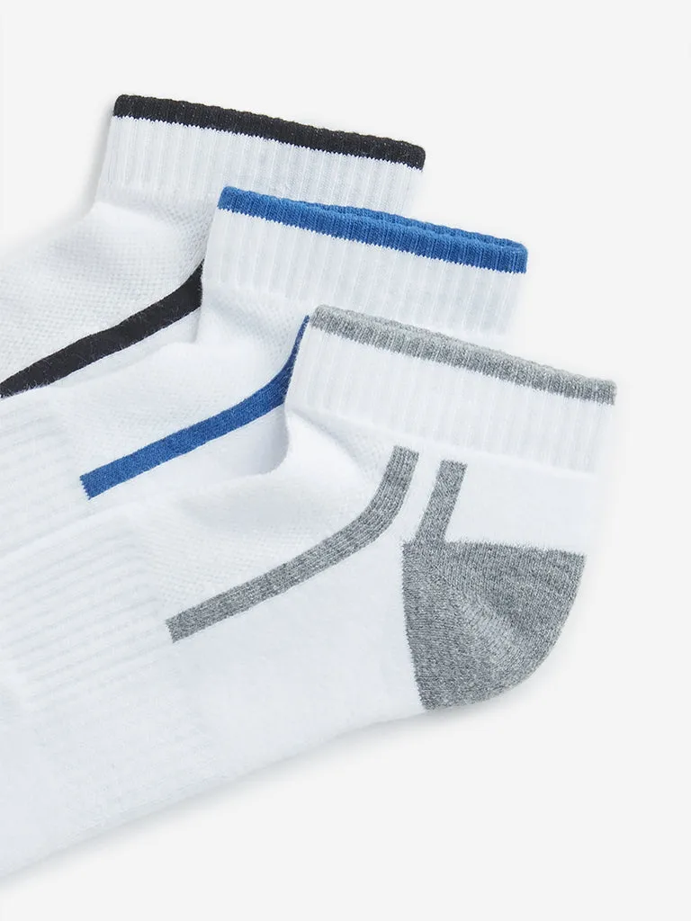 WES Lounge White Striped Socks - Pack of 3